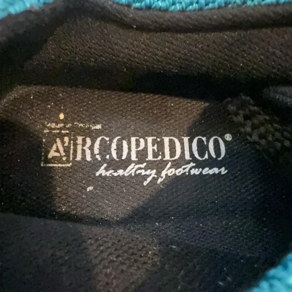 Arcopedico Shoes Womens Size 7.5 Blue Knit Lace Up Comfort Walking Sneakers